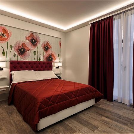 Petit Hotel Prato  Exterior photo