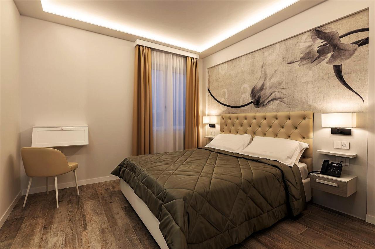 Petit Hotel Prato  Exterior photo